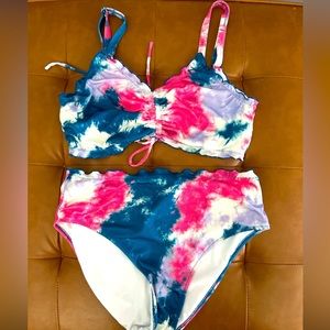 SHEIN tie dye bikini 0XL plus line . Great condition, very stretchy